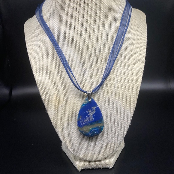 Handmade Pendant Necklace - Picture 1 of 1